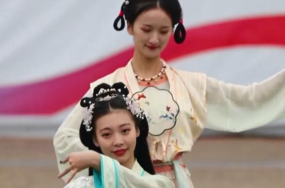 如何讓“國風”吹向世界？媒體大咖熱議